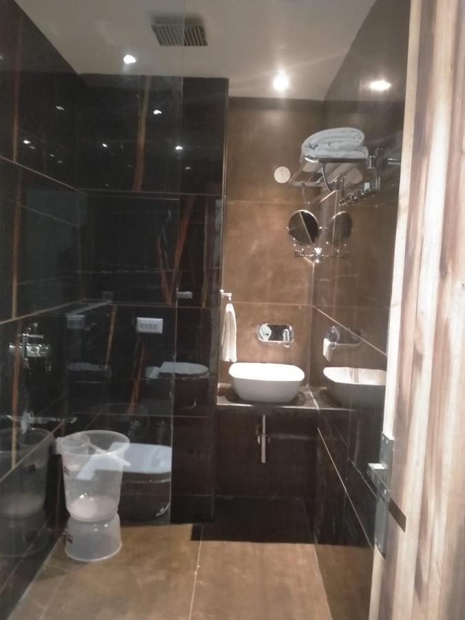Hotel Pepper Hisār Exteriör bild